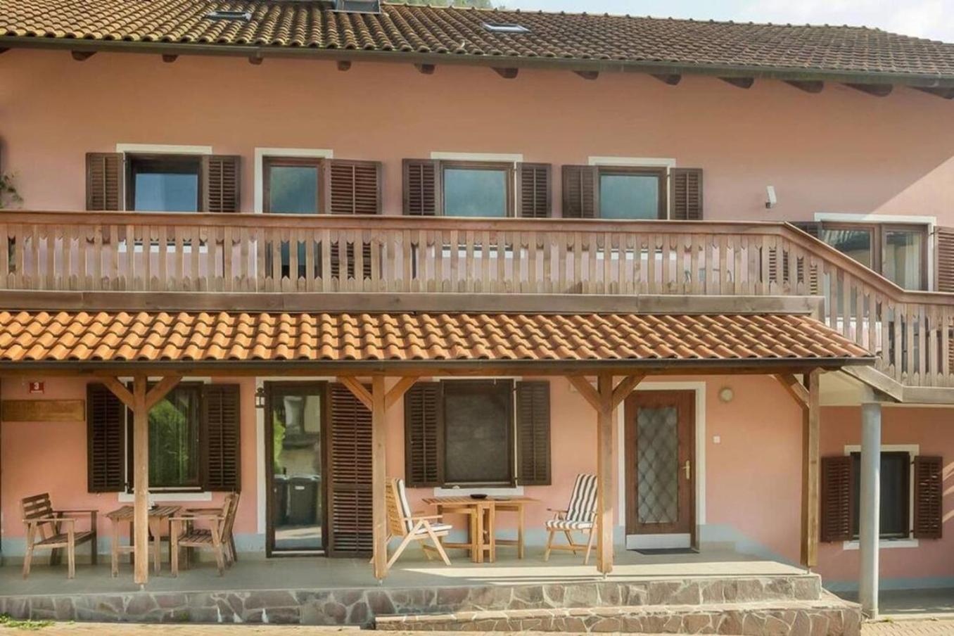 House Maharac With 3 Apartments Till 18 Persons Kamno Buitenkant foto