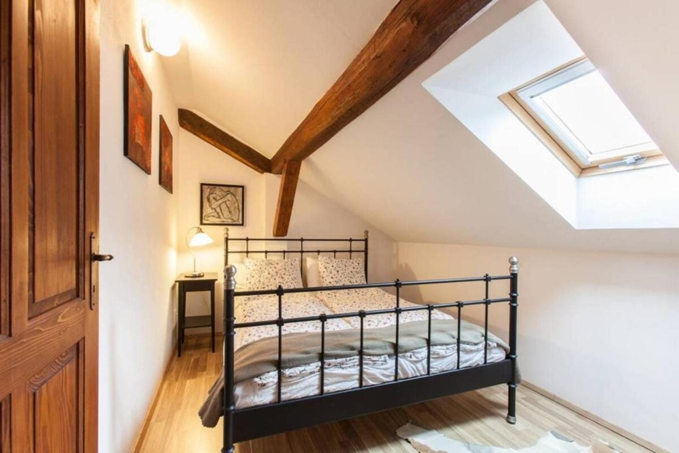 House Maharac With 3 Apartments Till 18 Persons Kamno Buitenkant foto
